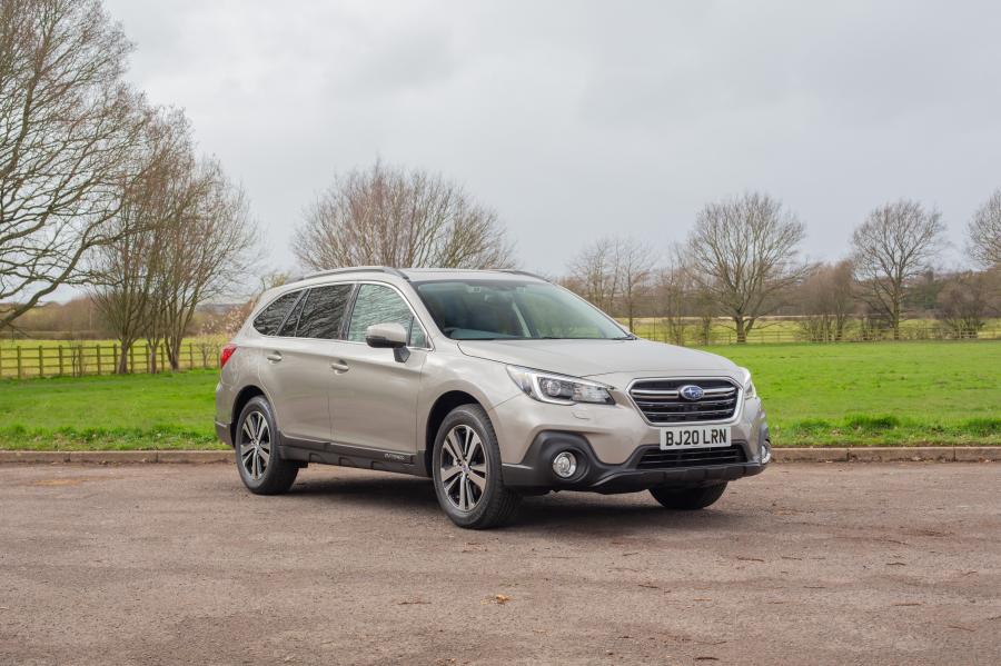  Subaru Outback 2018 года  (UK) (фото 1 из 36)